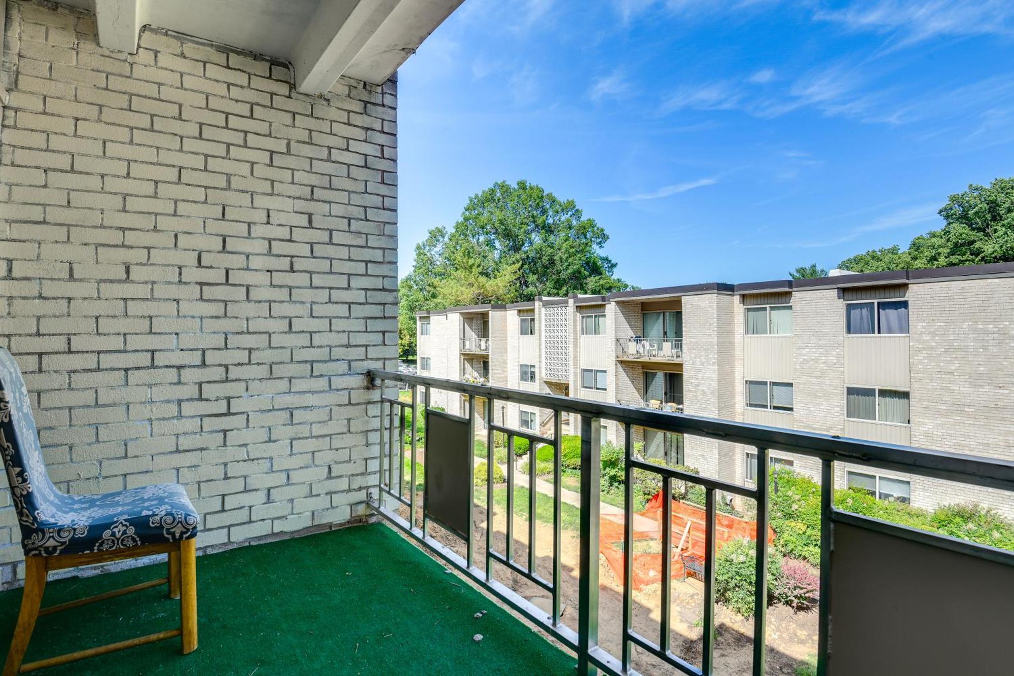 North Bethesda Apartment With Community Pool! Eksteriør billede