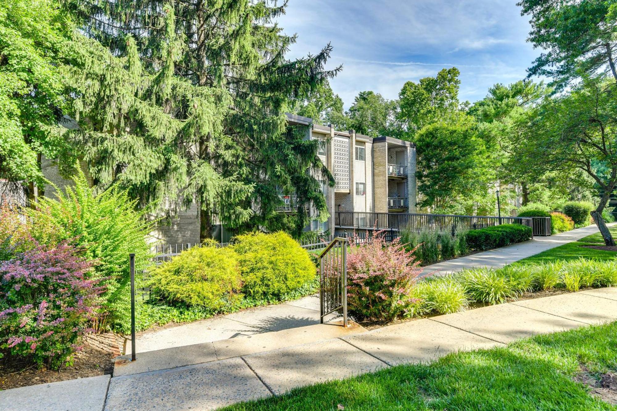 North Bethesda Apartment With Community Pool! Eksteriør billede